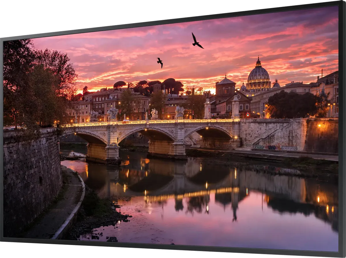 Профессиональный дисплей Samsung LH65QBBEBGCXCI (65''/VA/16:9/3840 X 2160 (UHD)/ 350nit/8ms/16/7)
